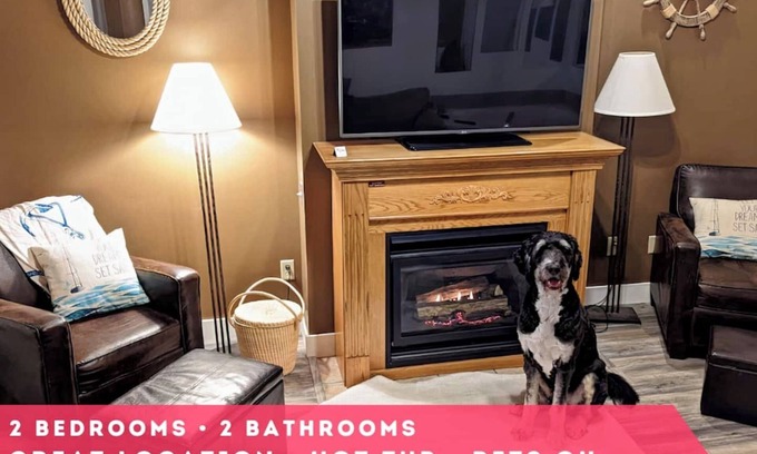 Canal Park Condo | Pet-Friendly Canal Park Condo|Near Lakewalk| Pool| Sauna| Gym