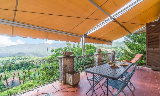 Carro House | Pet friendly home in Carro