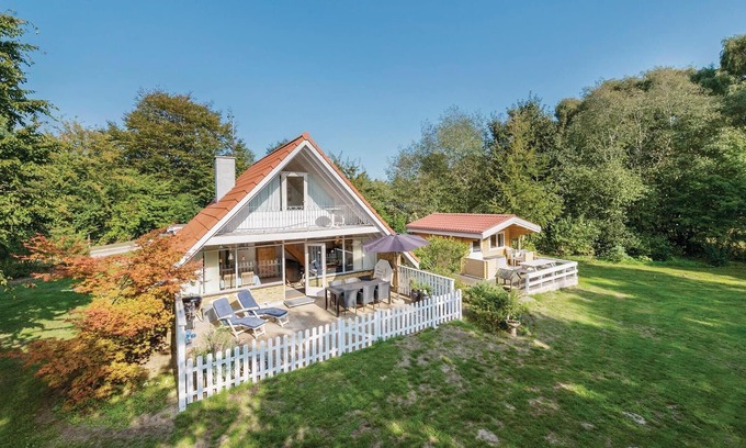 Ristinge House | Pet friendly home in Humble with WiFi