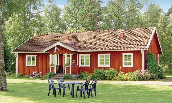 Hylte House | Pet friendly home in Torup with kitchen