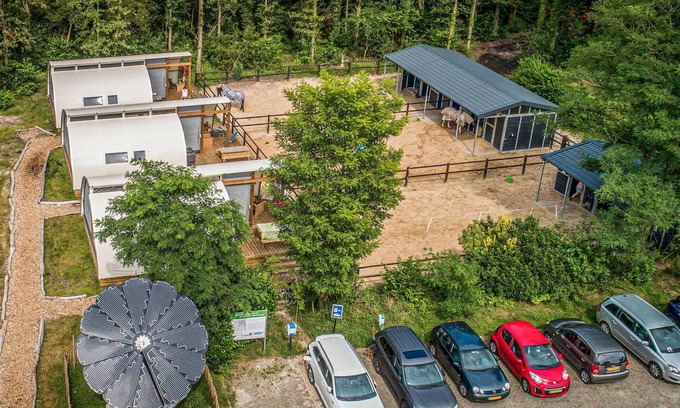 Hoogersmilde House | Pet friendly (sta)caravan