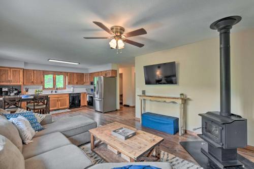 Mountain Springs House | Pet-Friendly Waynesville Home with Mountain Views!