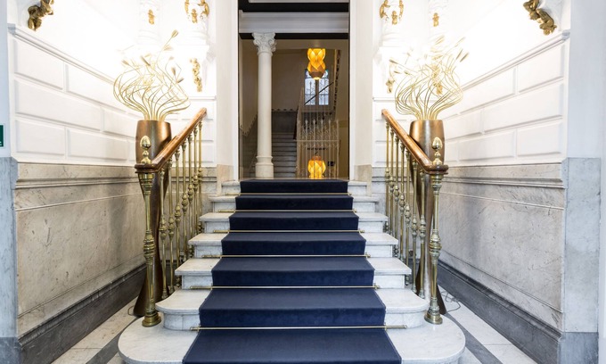 Jeronimos Hotel | Petit Palace Lealtad Plaza