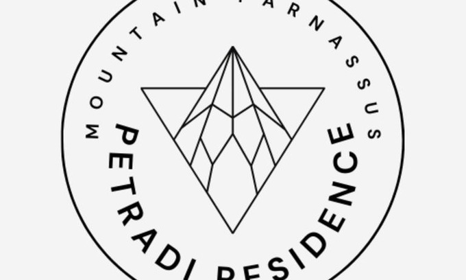 Eptalofos Ski Chalet | Petradi Residence @ Agoriani-Parnassus