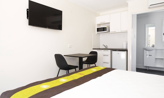 Petrie Hotel | Petrie Mill Motel