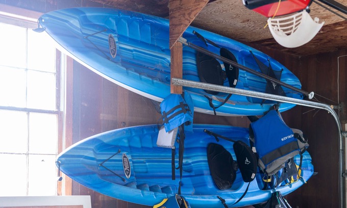 Newport House | Pets Welcome! Steps to the water on Bogue Sound!