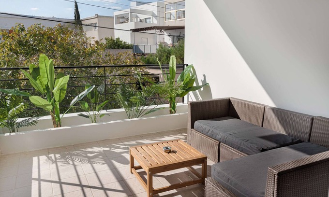 Strovolos Apartment | Phaedrus Living Evergreen City Flat