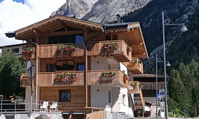 Penia Apartment | Piccola Cesa Apartments
