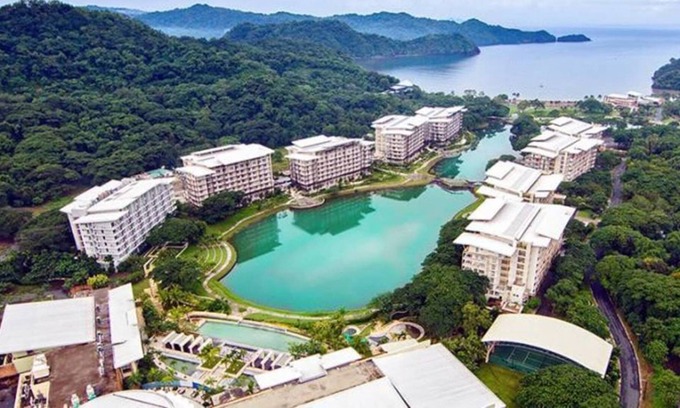 Barangay 16 Apartment | Pico de Loro Beach and Country Club 2br Art Deco