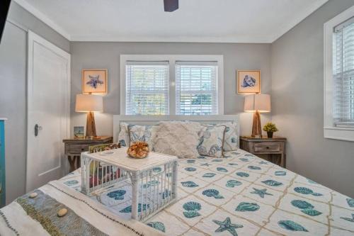 Saint Simons Island House | Pierside Retreat Saint Simons Island 3BR Sleeps 8