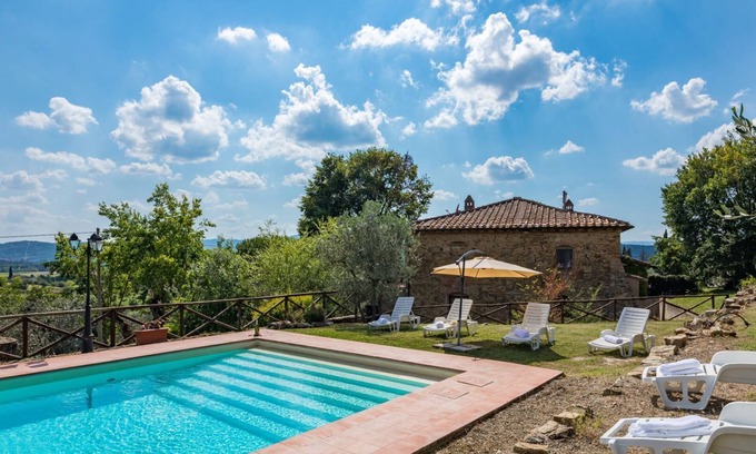 Pieve a Presciano Villa | PIEVE-LOGGIATO - LOGGIATO