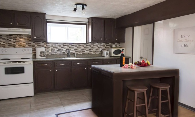 La Riviere-du-Nord Regional County Municipality Apartment | Pignon sur rue! Fast WIFI, FREE Parking