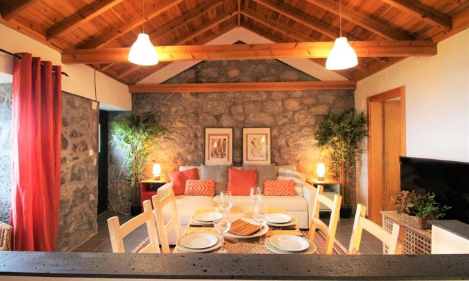 Prainha House | Pike Cliffs I