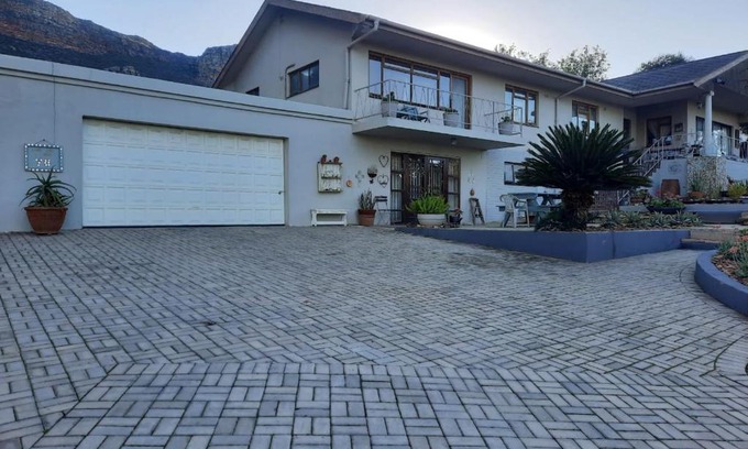 Bergrivier Apartment | Piketberg Home with a View