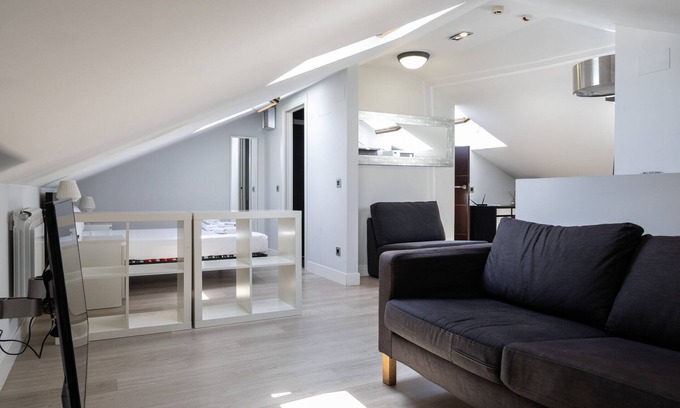 Guindalera Apartment | Pilar de Zaragoza Tico