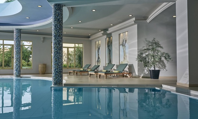 Mathes Hotel | Pilot Beach Resort