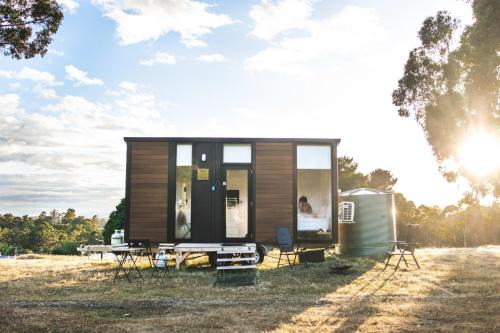 Ellendale House | Pine Edge Heights by Tiny Away