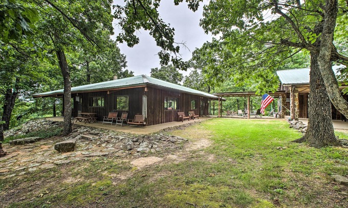 Compton House | 'Pine Lodge Cabin' on 450 Acres in Ozark Mountains