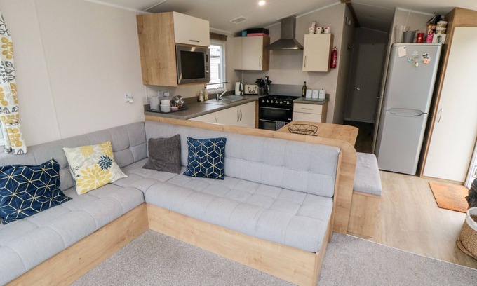 Cayton Bay Cottage | Pines 30