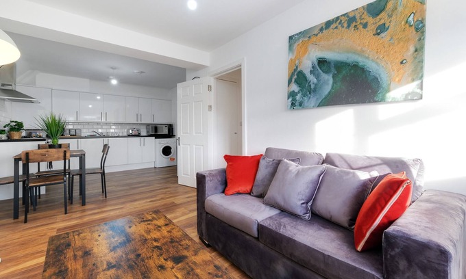 Iver Apartment | Pinewood 1 Bedroom Apartment B By Arista Living
