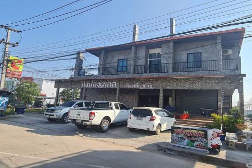 Sikhio Hotel | Pingpong Place