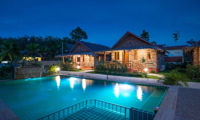 Krabi Villa | Pinthong Aonang Villa