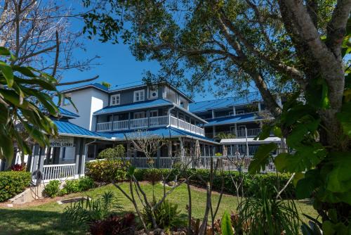 Stuart Resort | Pirate's Cove Resort and Marina - Stuart