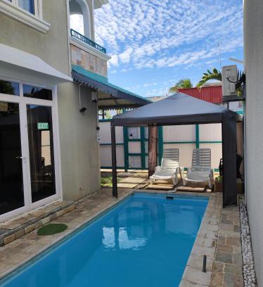 Grand-Baie Villa | Piscines Privées et Chauffées, Private Heated Pools