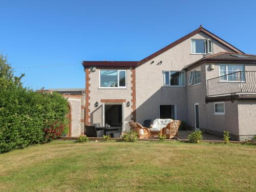 Elim House | Plas Eithin