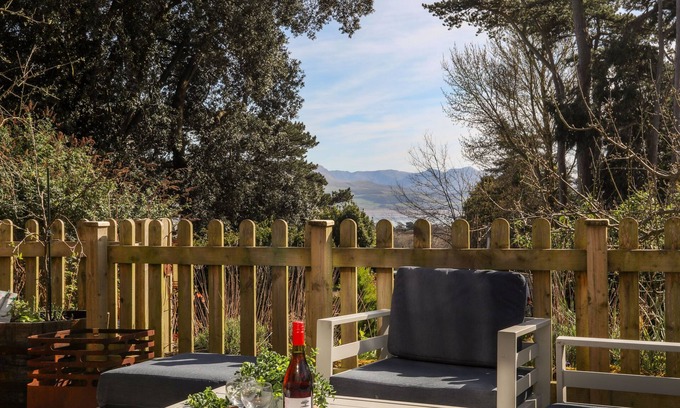 Beaumaris Cottage | Plas Elyn