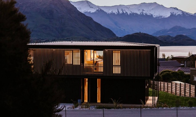 Wanaka House | Platinum Ridge | Lake Views | Sleeps 8