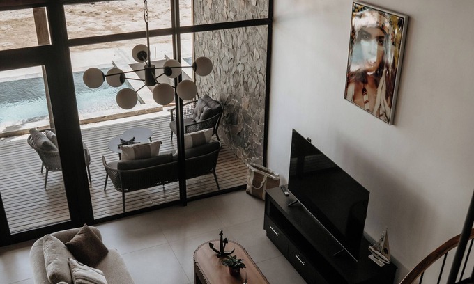 Las Escobas del Venado Villa | Playa Laska – Beachfront Luxury Villa & Pool in Playa Venao - Duplex A