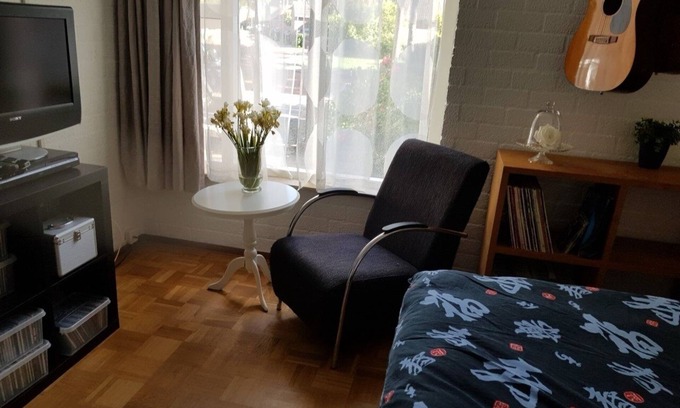 Municipality of Heemstede Apartment | Pleasant 2-bed apartment, good base for golf, cycling and hiking
