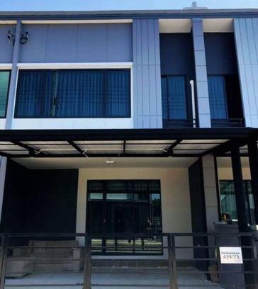 Mueang Samut Prakan District Apartment | Pleno Srinakarin House Complex