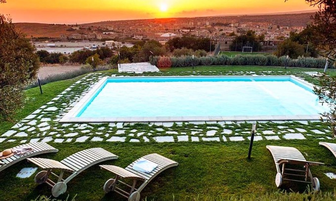 Scicli House | Plush Villa with Sauna bubble bath Pool in Scicli