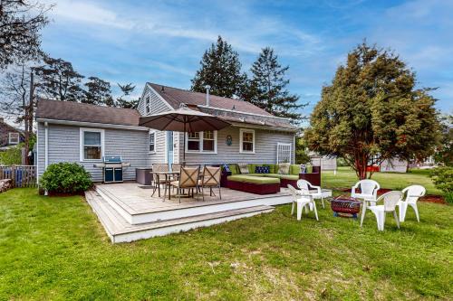 Cataumet House | Pocasset Heights Hideaway