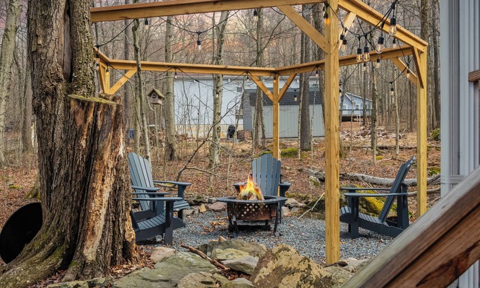 Thornhurst House | Poconos Getaway w/Firepit, Lake Access, Near Jack Frost & Big Boulder Ski