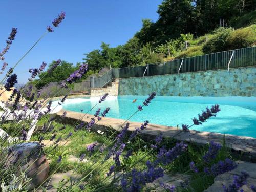San Terenzo Monti Villa | Podere Beatrice 20 Pax by VILLASRETREATS