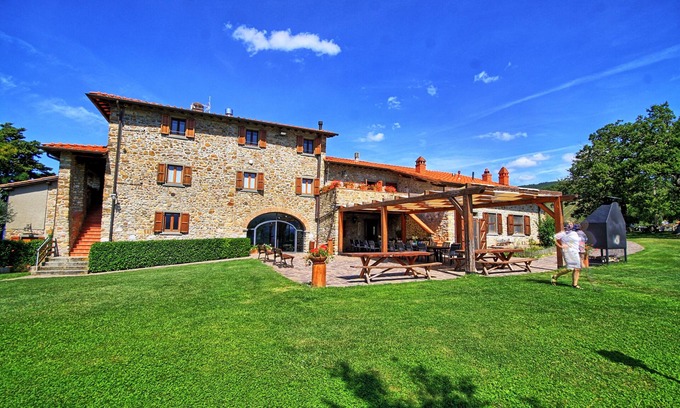 Bibbiena House | Podere Casentino by Fewo-Tuscany Holiday home for weddings & vacations in Tuscany