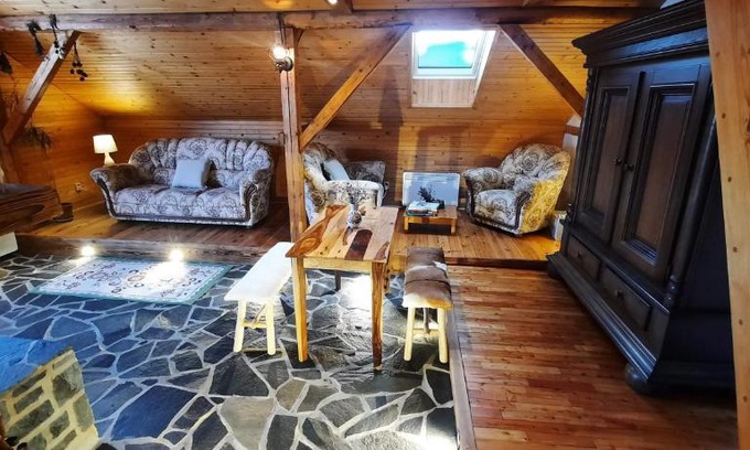 Strba House | Podkrovie v zeleni - privat