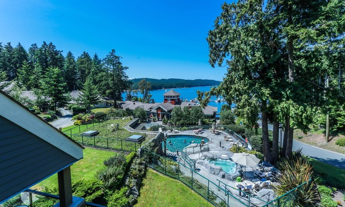 Pender Island Resort | Poets Cove Resort & Spa