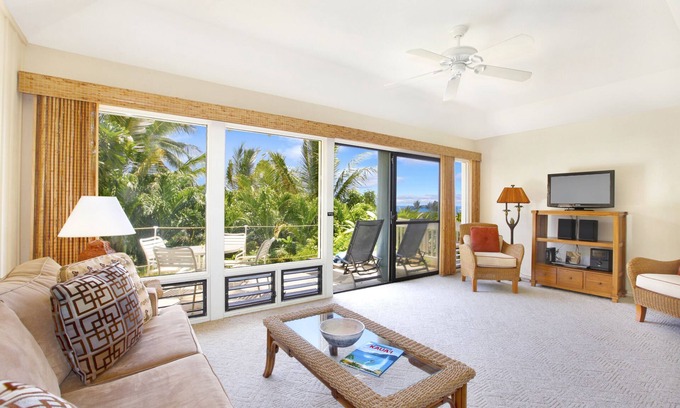 Poipu Condo | Poipu Manualoha 606 Ground Floor AC Bedroom