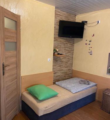 Gniezno Bed & Breakfast | Pokoje Pracownicze Gniezno