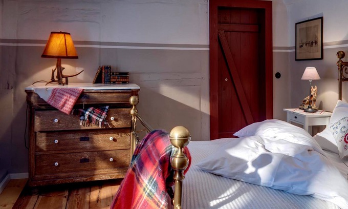 Ahlbeck House | Pommernhaus Urgemütlicher Roter Schwede Sauna Boot - Sauna, fireplace, large garden