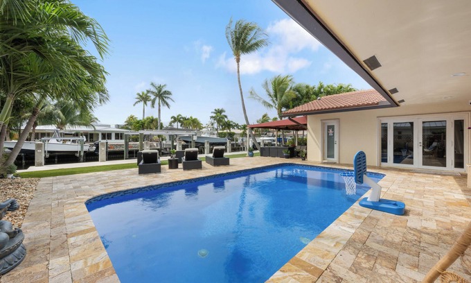 Pompano Isles House | Pompano Beach Paradise Luxury 3 bed/2 bath/pool on the water