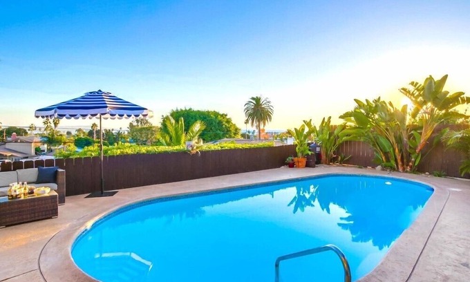 La Jolla Mesa House | POOL * Remodeled Single Level House * Ocean & City Views