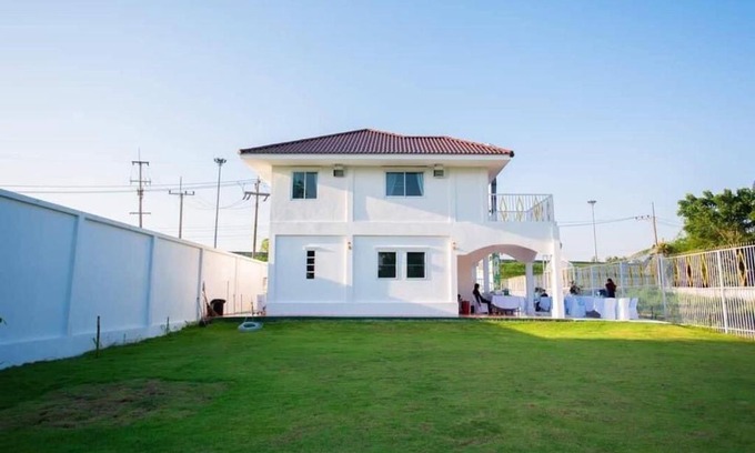 Pong Apartment | Pool villa pattaya mabprachan