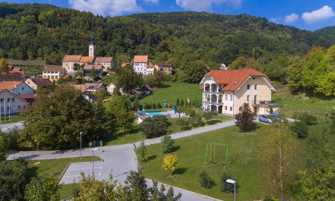 Pisece Apartment | Pool Villa Silva Marija - App 307, Pišece, Slovenia