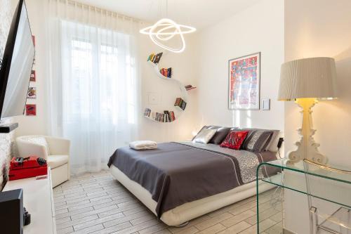 Milan Apartment | Pop Luxury Experience