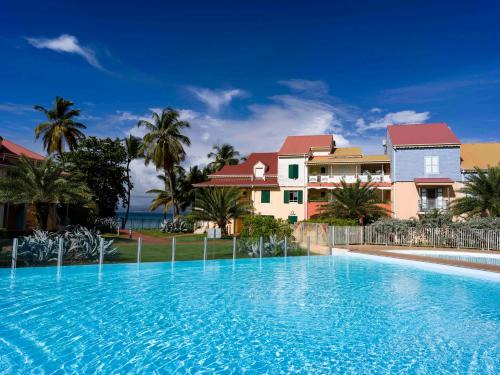 Bas du Fort Apartment | POP'S APPARTEMENTS RESIDENCE MARISOL au bord de la mer